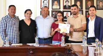 PRIMER GABINETE JUVENIL DE FUNCIONARIOS MUNICIPALES EN ELOTA.