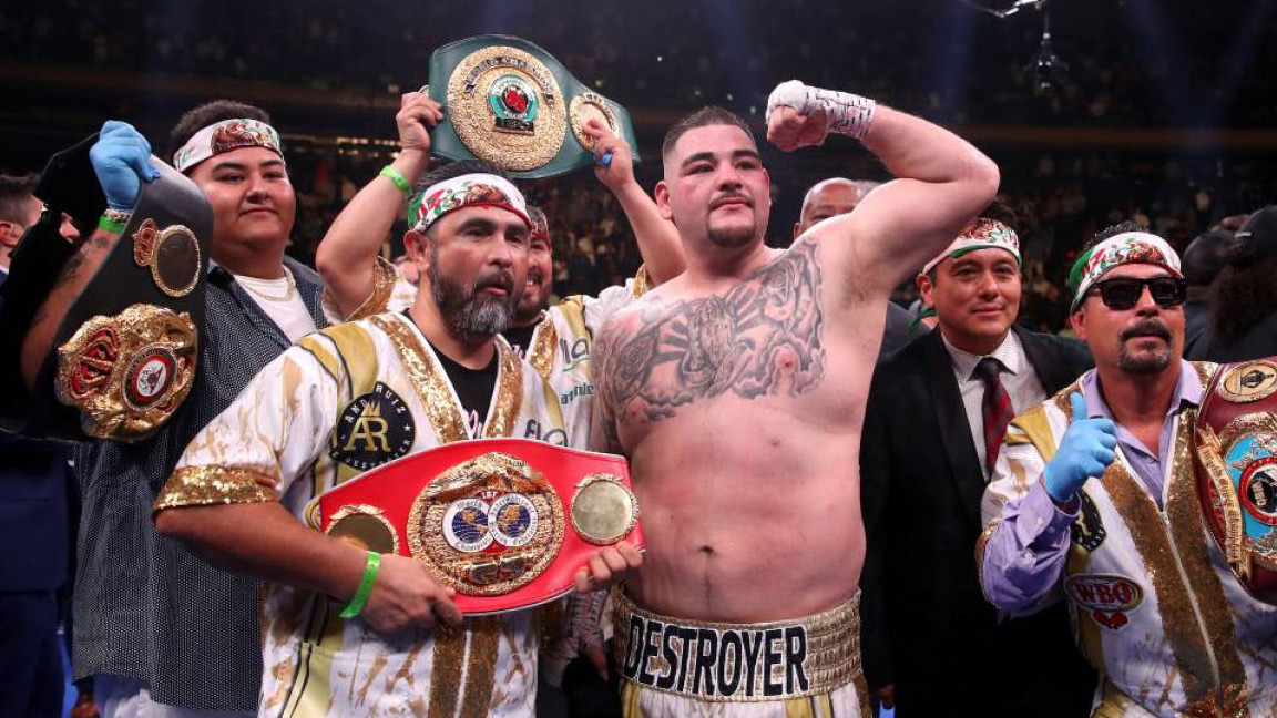 Andy Ruiz enfrentará de nuevo a Joshua. / Andy Ruiz festeja su logro (Getty Images)