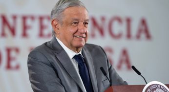 AMLO SE COMPROMETE A REVISAR PENSIONES Y CRÉDITOS DE VIVIENDA DE TRABAJADORES