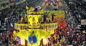 APLAZAN DESFILE DEL CARNAVAL DE RÍO DE JANEIRO